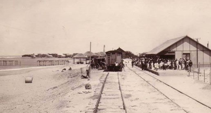 Charla sobre la historia del ferrocarril en La Paloma