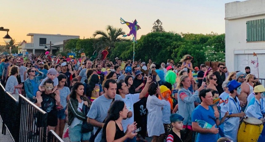 La Pedrera: familias copan reservas y el Club y los comerciantes convocan al carnaval de los niños