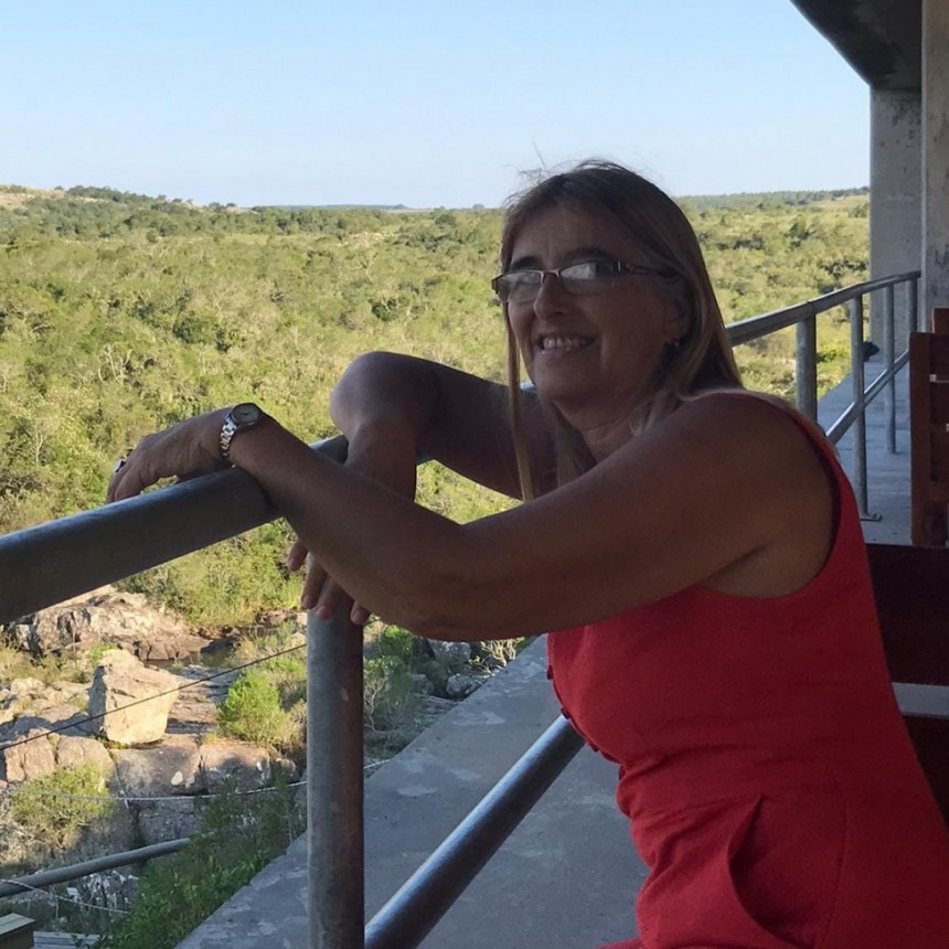 Pesar por la muerte de la maestra Silvia Navarro