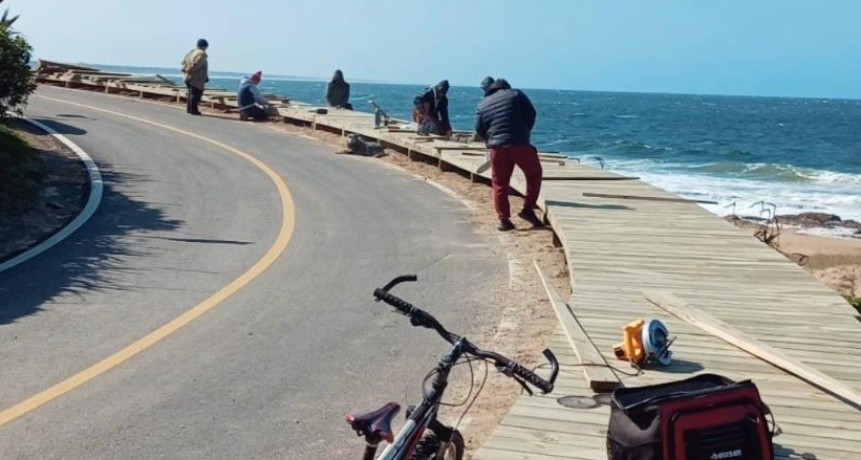 La Pedrera tiene nuevos accesos a las playas y veredas de madera 